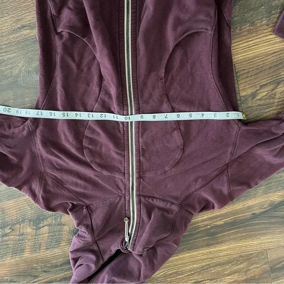 Lululemon Heavyweight Scuba Zip Up Hoodie in Heathered Burgundy Size 6 - Picture 8 of 8
